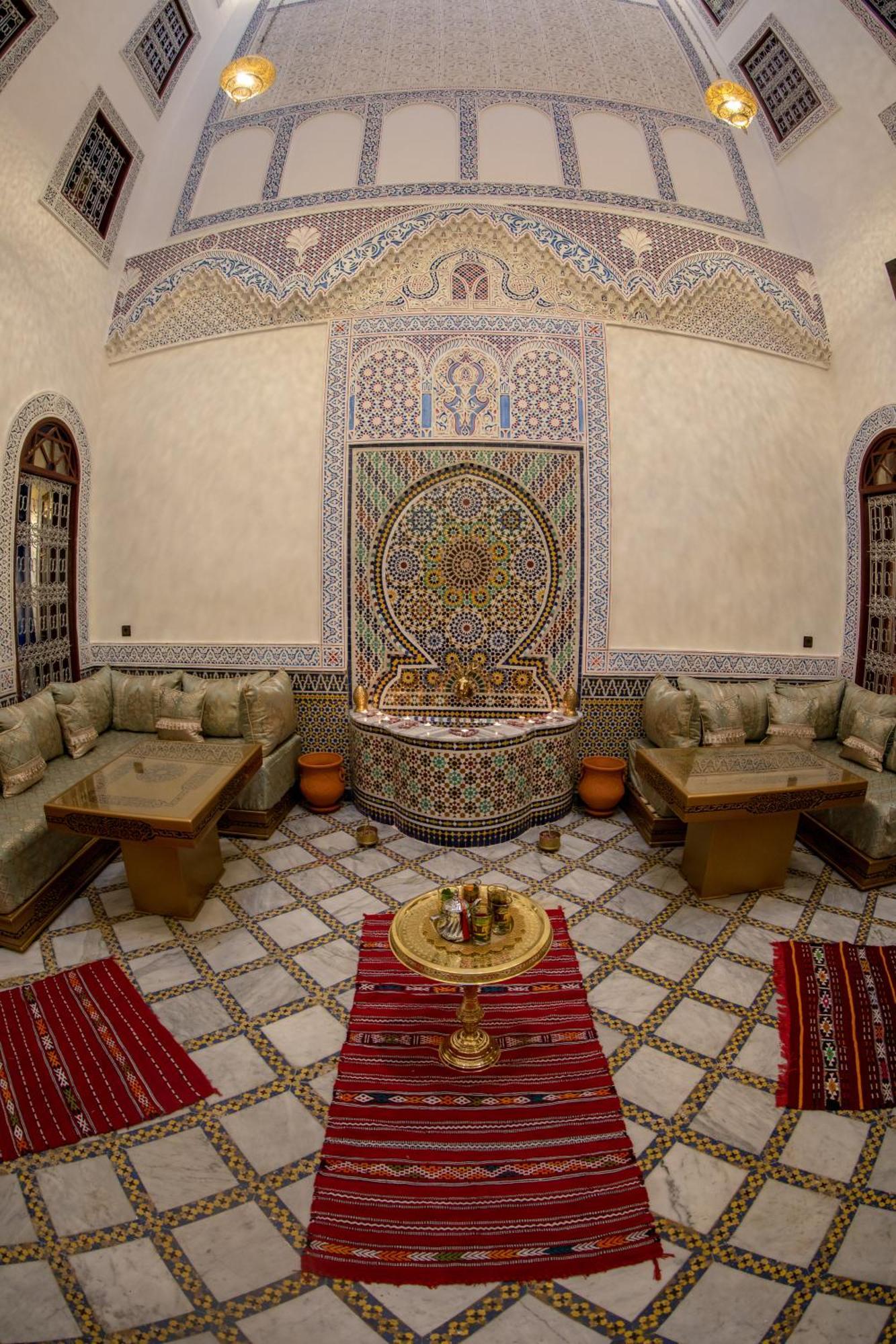 Taj
