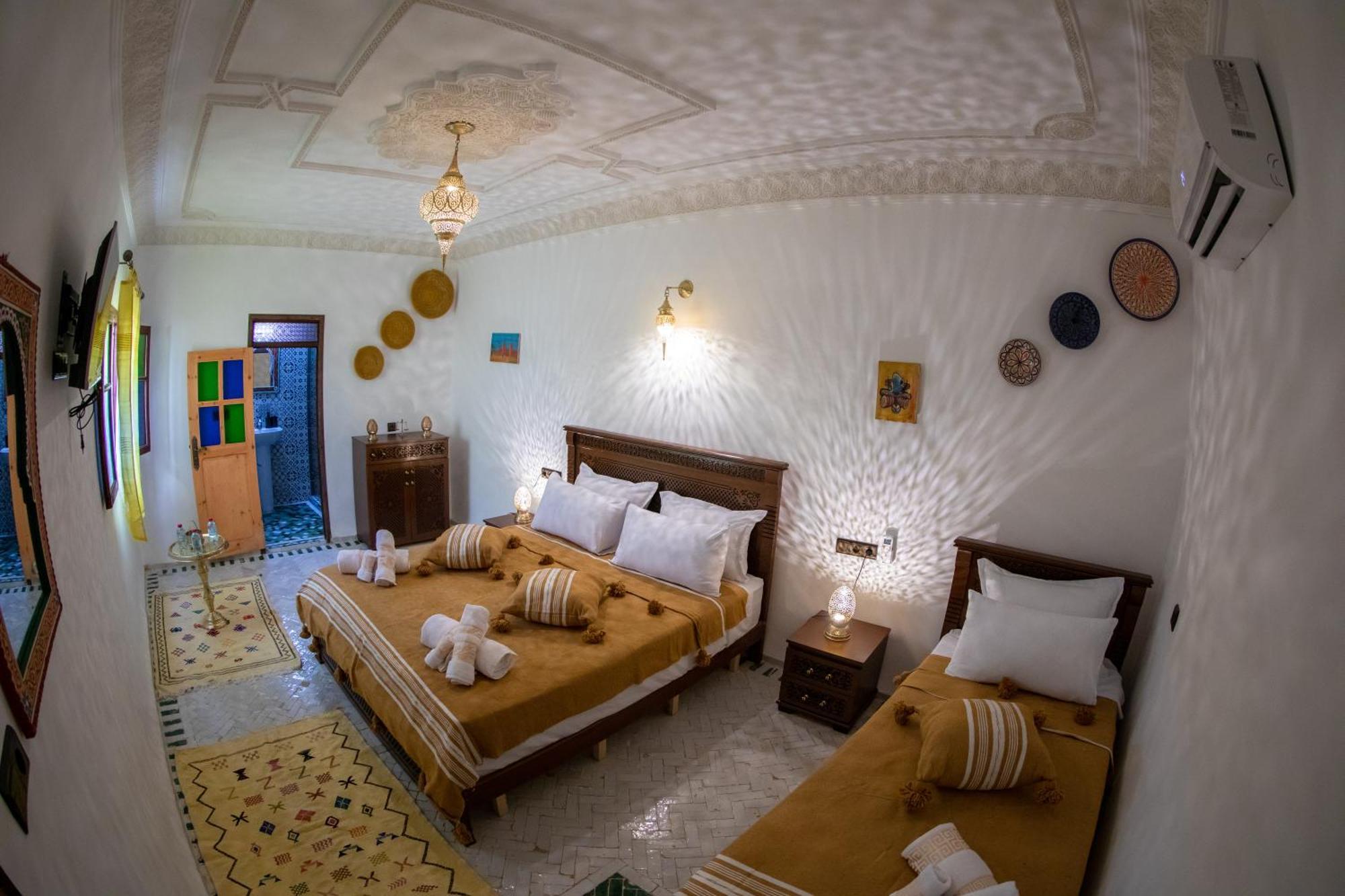 Taj Riad Fez